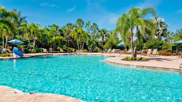 5517 LOS ROBLES COURT, Palmetto, FL 34221