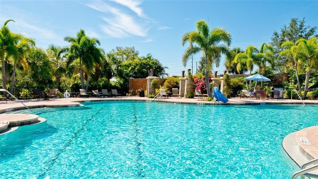 5517 LOS ROBLES COURT, Palmetto, FL 34221