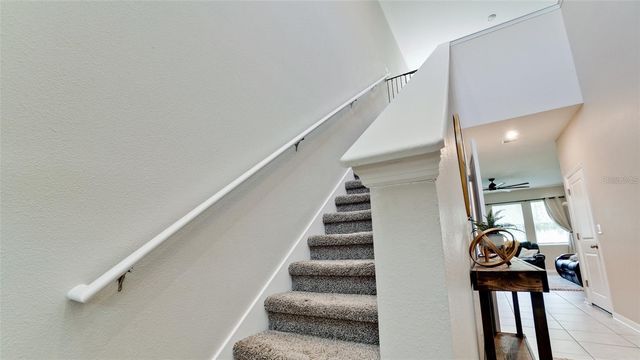 5517 LOS ROBLES COURT, Palmetto, FL 34221