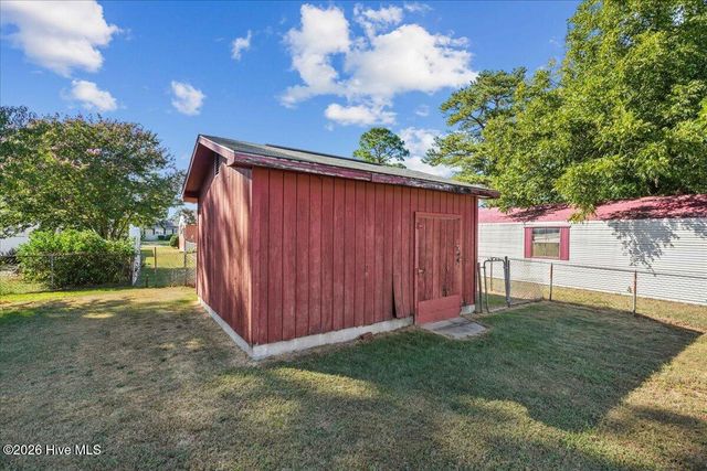 1305 N Robin Street, Goldsboro, NC 27534