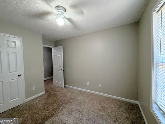 11 Woodvine Court, White, GA 30184