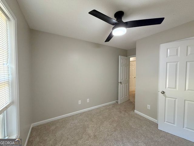11 Woodvine Court, White, GA 30184