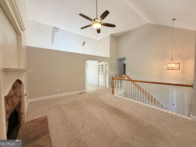 11 Woodvine Court, White, GA 30184