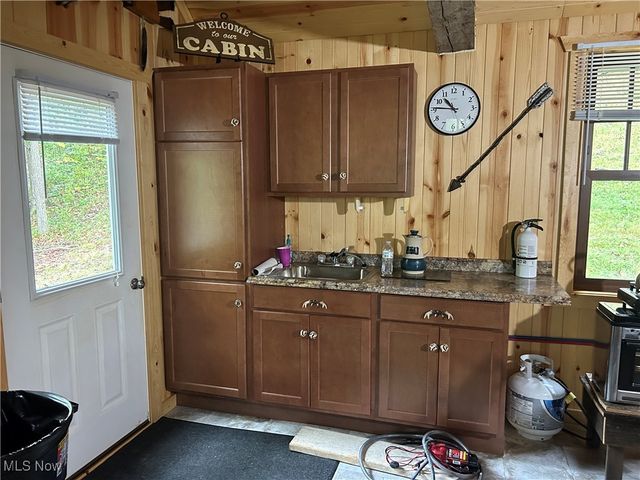 14040 T Ridge Road, Caldwell, OH 43724