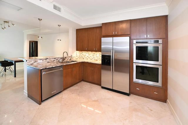 550 SE Mizner Boulevard B206, Boca Raton, FL 33432