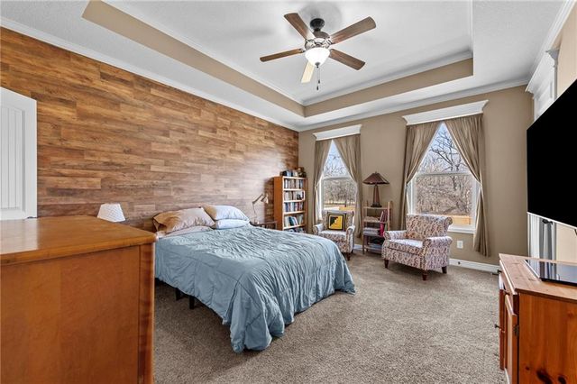 902 Buckeye Lane, Pleasant Hill, MO 64080