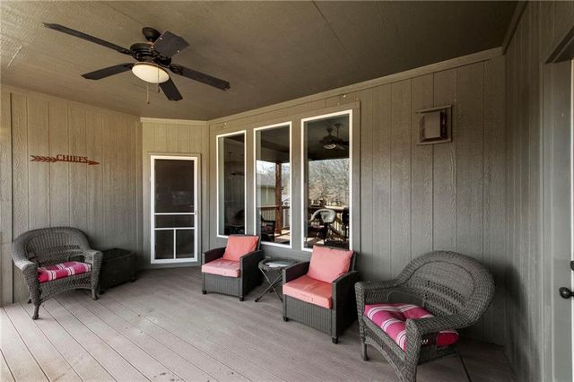 902 Buckeye Lane, Pleasant Hill, MO 64080