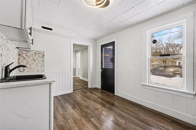 249 Washington Avenue, Muskegon, MI 49441