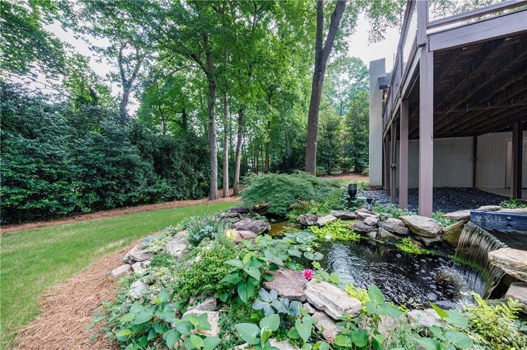 Image 104 of property listing at 2940 Cravey Drive NE, Atlanta, GA 30345