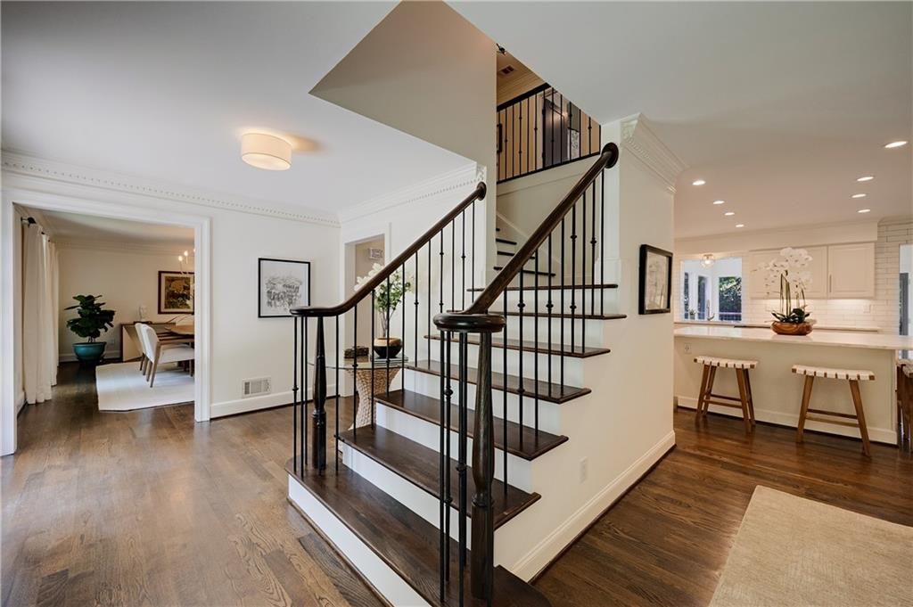 Image 19 of property listing at 2940 Cravey Drive NE, Atlanta, GA 30345