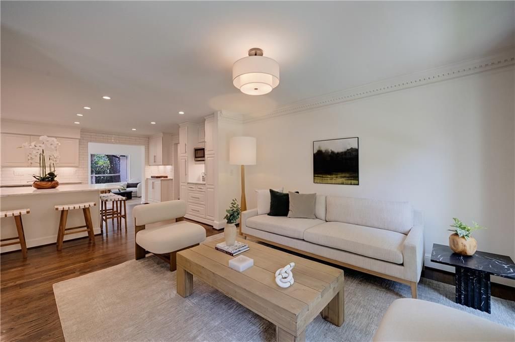 Image 20 of property listing at 2940 Cravey Drive NE, Atlanta, GA 30345