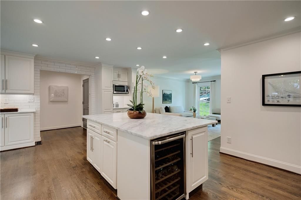 Image 28 of property listing at 2940 Cravey Drive NE, Atlanta, GA 30345