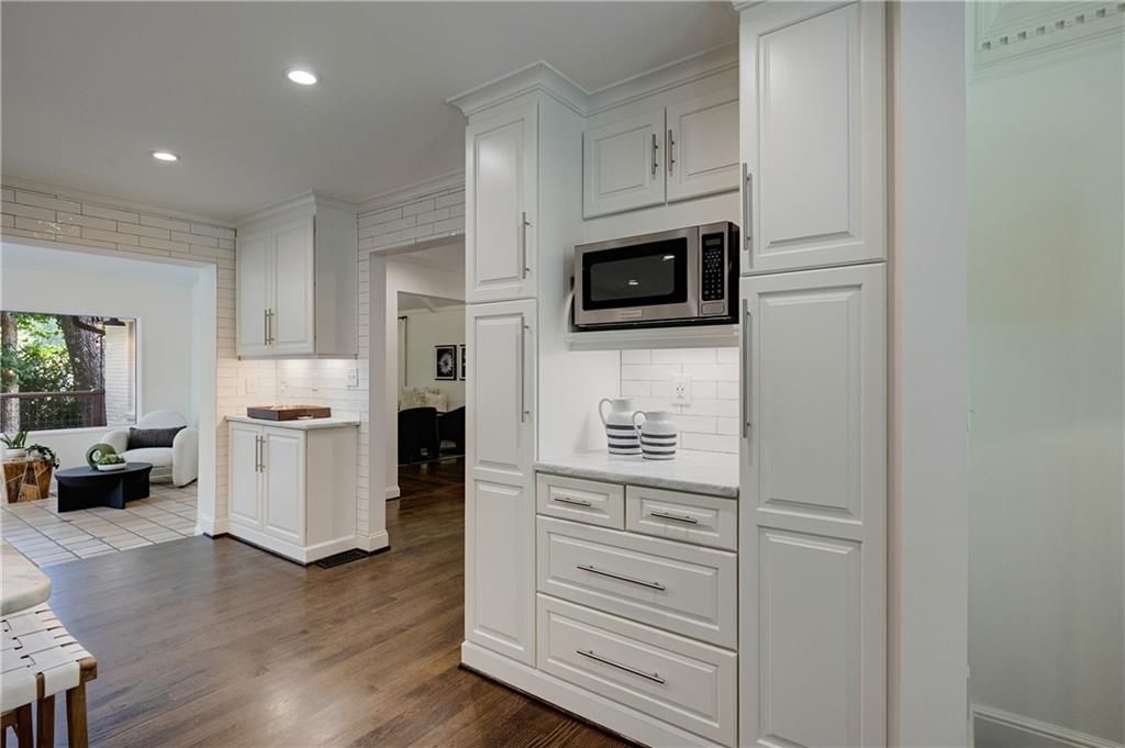 Image 33 of property listing at 2940 Cravey Drive NE, Atlanta, GA 30345