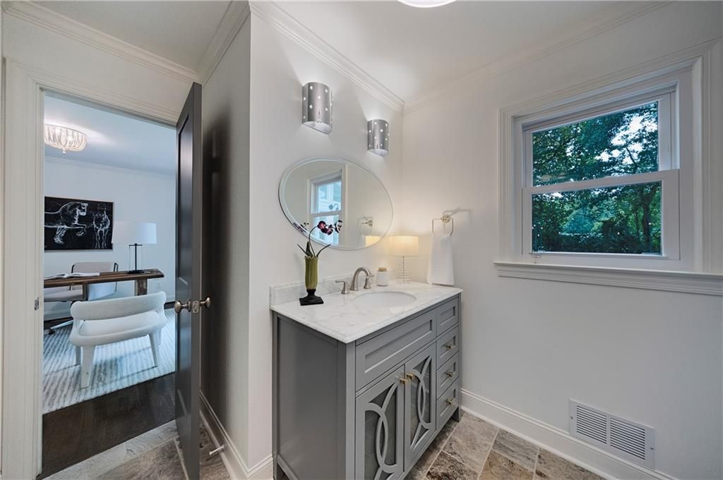 Image 56 of property listing at 2940 Cravey Drive NE, Atlanta, GA 30345