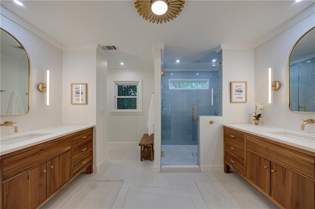 Image 60 of property listing at 2940 Cravey Drive NE, Atlanta, GA 30345