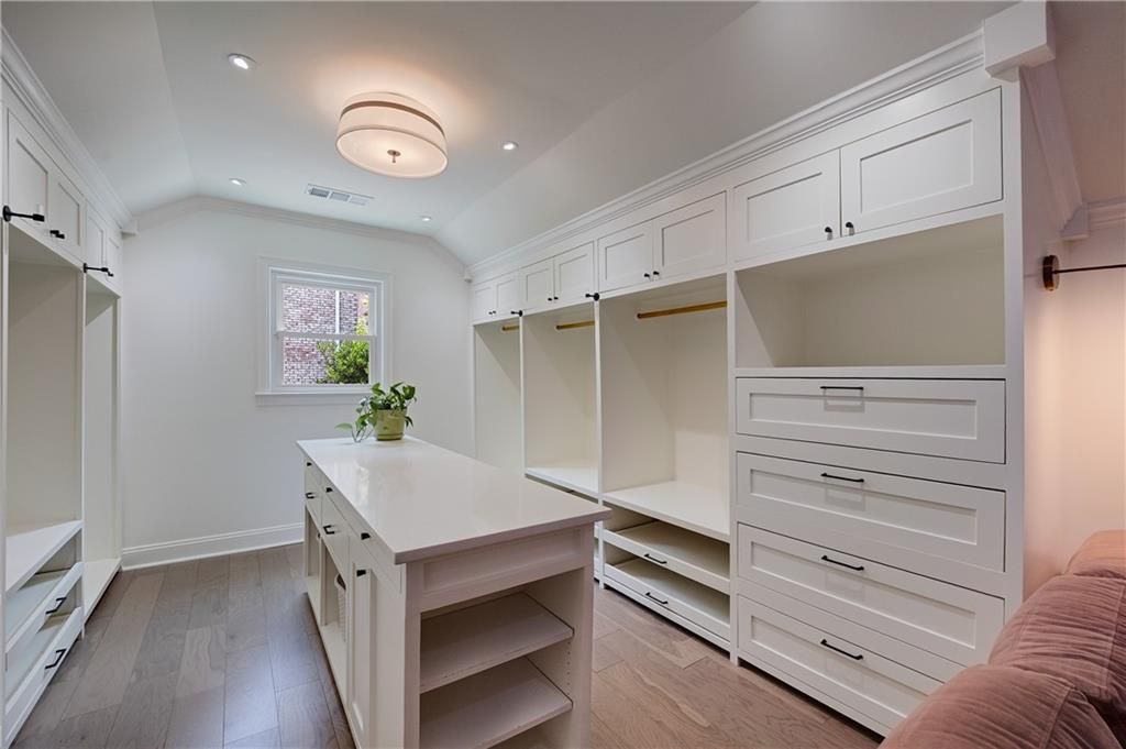 Image 66 of property listing at 2940 Cravey Drive NE, Atlanta, GA 30345
