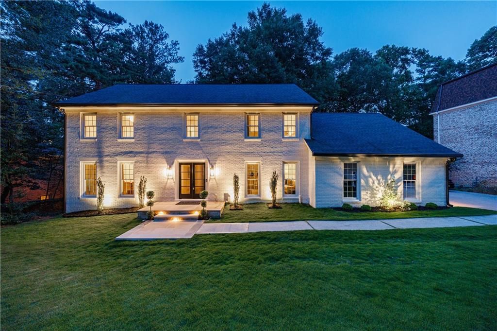 Image 92 of property listing at 2940 Cravey Drive NE, Atlanta, GA 30345