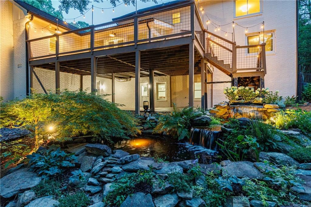 Image 93 of property listing at 2940 Cravey Drive NE, Atlanta, GA 30345