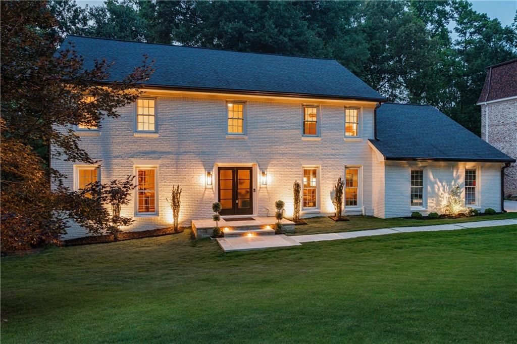 Image 97 of property listing at 2940 Cravey Drive NE, Atlanta, GA 30345