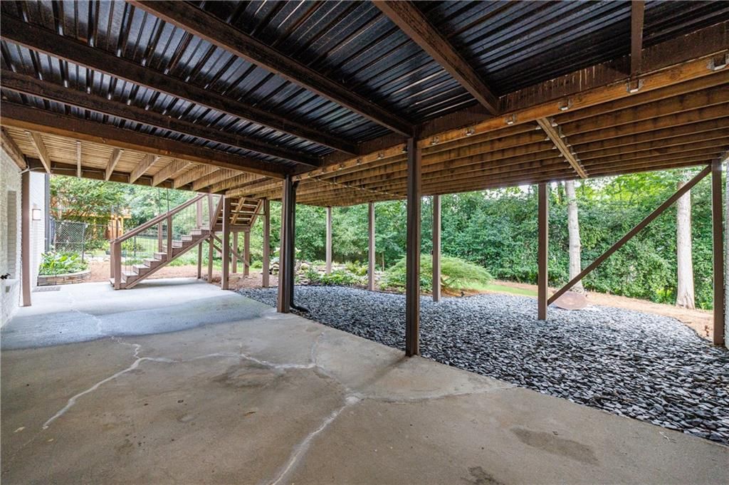 Image 98 of property listing at 2940 Cravey Drive NE, Atlanta, GA 30345