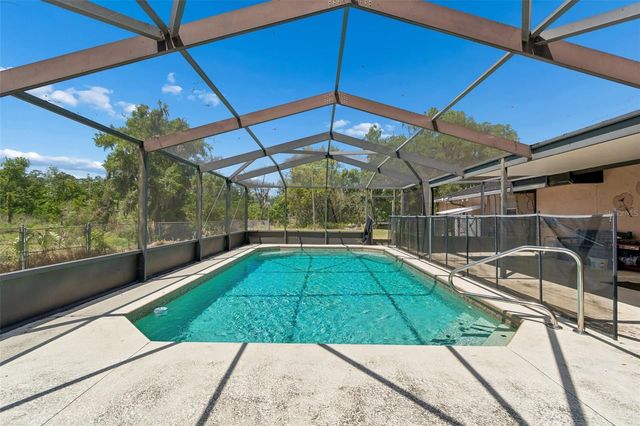 212 CRYSTAL LAKE ROAD, Lutz, FL 33548