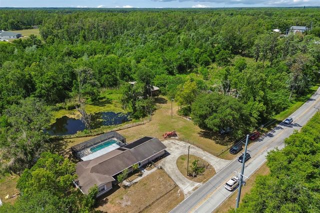 212 CRYSTAL LAKE ROAD, Lutz, FL 33548