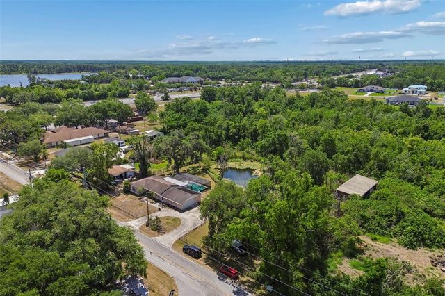 212 CRYSTAL LAKE ROAD, Lutz, FL 33548