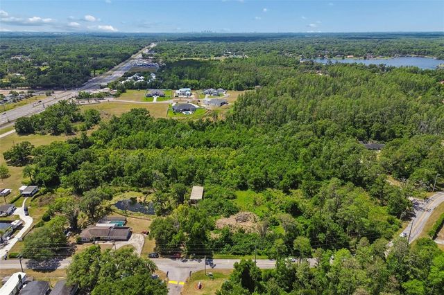 212 CRYSTAL LAKE ROAD, Lutz, FL 33548