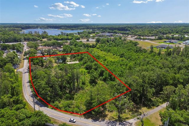 212 CRYSTAL LAKE ROAD, Lutz, FL 33548