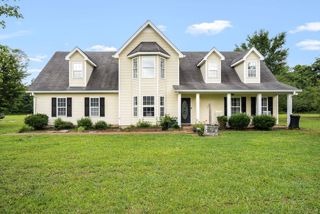 4842 Lunns Store Rd, Chapel Hill, TN 37034
