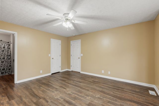 125 Sycamore Dr, White House, TN 37188