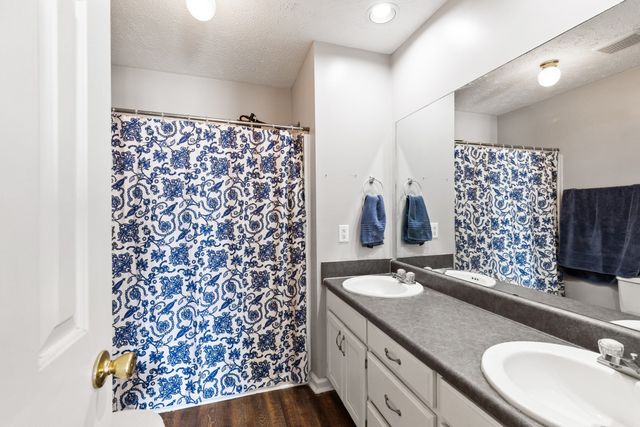 125 Sycamore Dr, White House, TN 37188