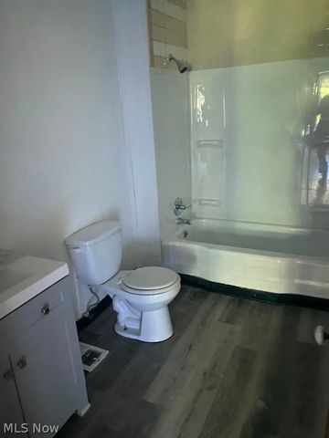 3155 W 48th Street, Cleveland, OH 44102