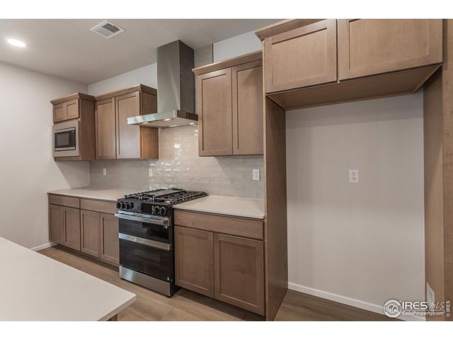 6117 Saddle Horn Dr, Timnath, CO 80547