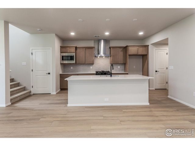 6117 Saddle Horn Dr, Timnath, CO 80547