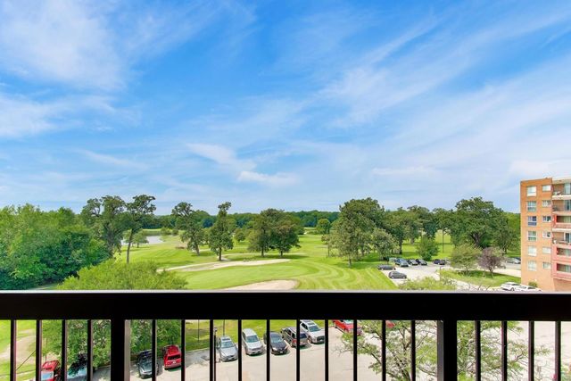 500 Park Avenue 606, Calumet City, IL 60409