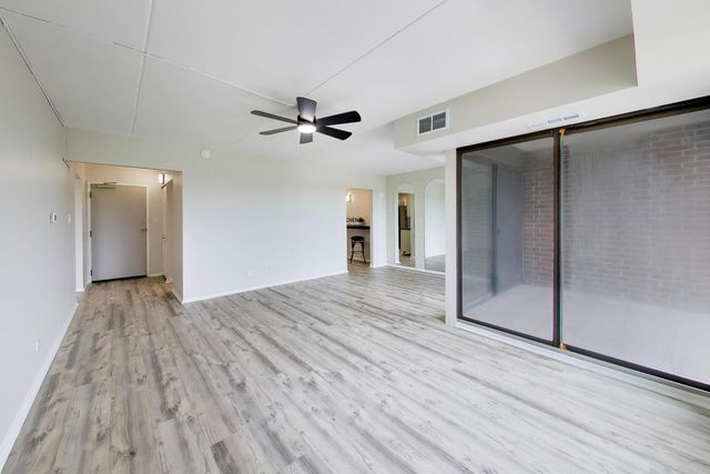 500 Park Avenue 606, Calumet City, IL 60409