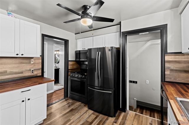 3406 Ferris Avenue, Lincoln Park, MI 48146