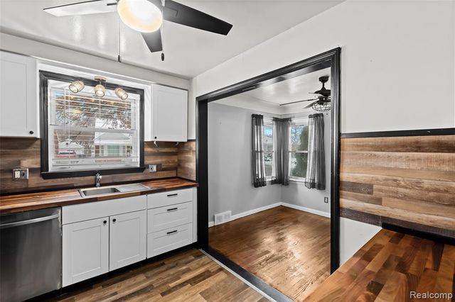 3406 Ferris Avenue, Lincoln Park, MI 48146