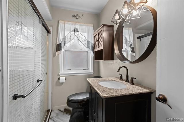 3406 Ferris Avenue, Lincoln Park, MI 48146