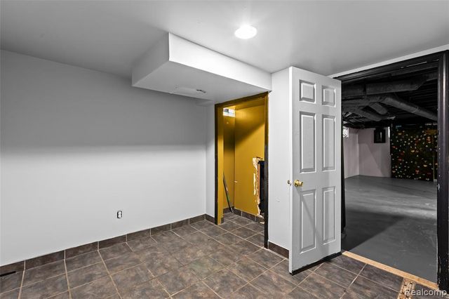 3406 Ferris Avenue, Lincoln Park, MI 48146