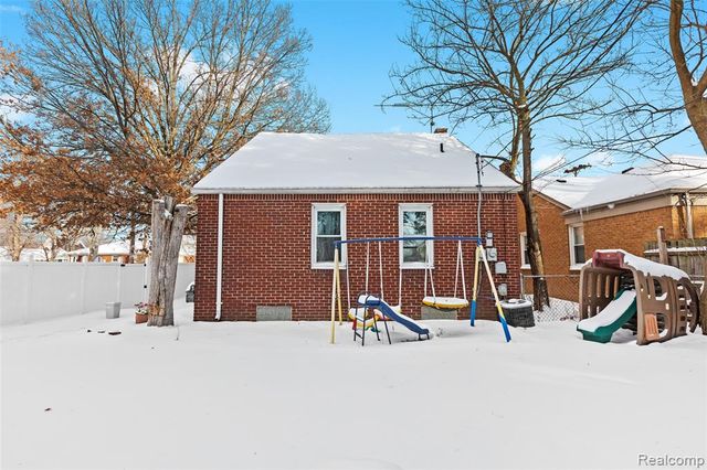 3406 Ferris Avenue, Lincoln Park, MI 48146