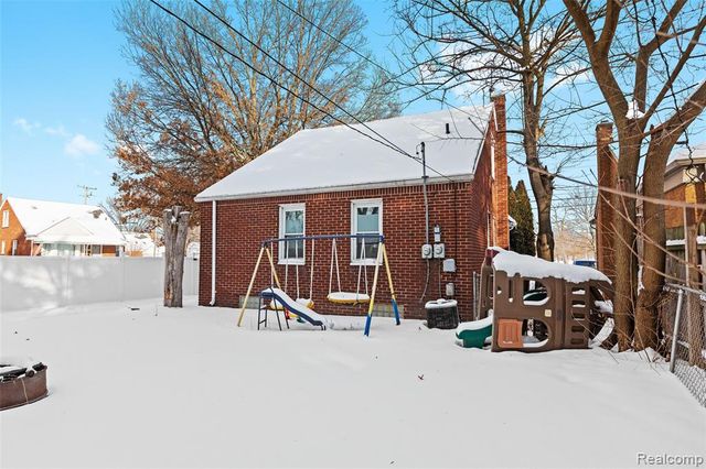 3406 Ferris Avenue, Lincoln Park, MI 48146