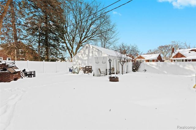 3406 Ferris Avenue, Lincoln Park, MI 48146