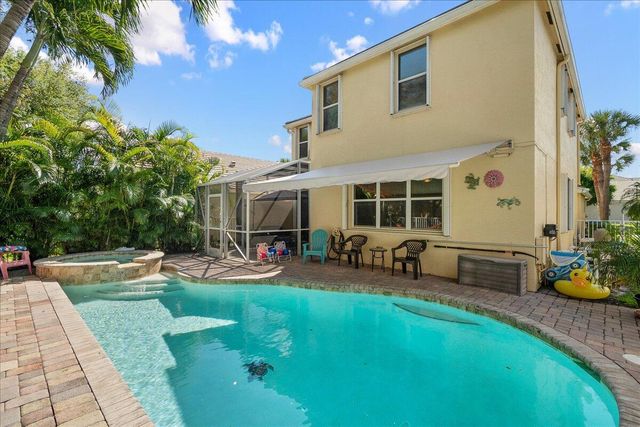 114 Lancaster Way, Royal Palm Beach, FL 33414