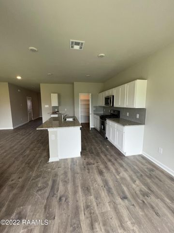 213 Garden Oaks Avenue, Youngsville, LA 70592