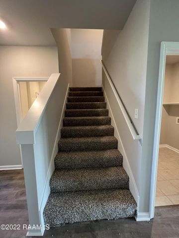 213 Garden Oaks Avenue, Youngsville, LA 70592
