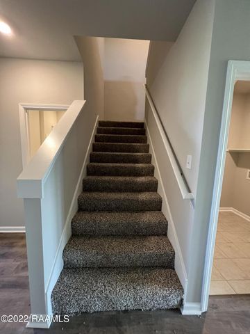 213 Garden Oaks Avenue, Youngsville, LA 70592