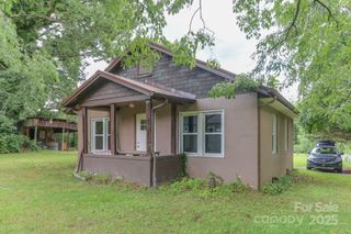 417 E Patterson Street, Hendersonville, NC 28739