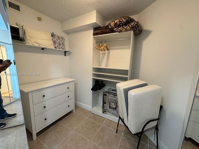 3600 Mystic Pointe Dr 910, Aventura, FL 33180